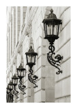 Lamps on Side of Building Giclée-tryk af Christian Peacock Lamps on Side of Building Giclée-tryk af Christian Peacock