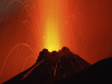 Stromboli Eruption, Aeolian Islands, North of Sicily, Italy Photographie