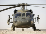 Front View of a UH-60L Black Hawk Helicopter Photographie