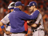 Texas Rangers v San Francisco Giants, Game 1: Cliff Lee, Mike Maddux Photographie par Jed Jacobsohn