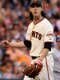 Texas Rangers v San Francisco Giants, Game 1: Tim Lincecum Lámina fotográfica por Jed Jacobsohn