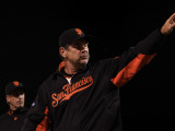 Texas Rangers v San Francisco Giants, Game 1: Bruce Bochy Photographie par Ezra Shaw