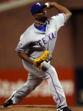 Texas Rangers v San Francisco Giants, Game 2: Darren Oliver Photographic Print by Jody Miller