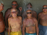 Elderly Swimmers Shower after a Dip in Boston's Dorchester Bay Photographie par Joel Sartore