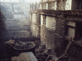 Housing for the Turbines Dwarfs Workers as the Dam Rises Photographie par O. Louis Mazzatenta