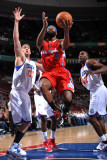 Los Angeles Clippers v Philadelphia 76ers: Baron Davis, Spencer Hawes and Elton Brand Photographic Print by Jesse D. Garrabrant