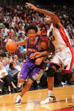 Phoenix Suns v Miami Heat: Josh Childress and Udonis Haslem Lámina fotográfica por Victor Baldizon