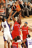 Los Angeles Clippers v Phoenix Suns: Al-Faroug Aminu and Channing Frye Photographic Print by Barry Gossage