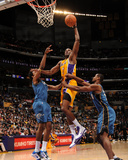 Washington Wizards v Los Angeles Lakers: Lamar Odom Photographic Print by Andrew Bernstein