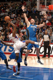Orlando Magic v Los Angeles Clippers: Marcin Gortat and Baron Davis Photographic Print by Noah Graham