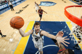 Portland Trail Blazers v Memphis Grizzlies: Marc Gasol and LaMarcus Aldridge Photographic Print by Joe Murphy