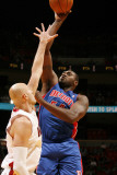 Detroit Pistons v Miami Heat: Jason Maxiell and Zydrunas Ilguskas Photographic Print by Issac Baldizon