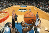 San Antonio Spurs v Minnesota Timberwolves: Wayne Ellington Photographic Print by David Sherman