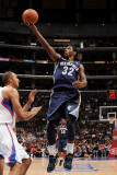 Memphis Grizzlies v Los Angeles Clippers: O.J. Mayo and Brian Cook Photographic Print by Noah Graham
