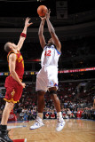 Cleveland Cavaliers v Philadelphia 76ers: Elton Brand and Anthony Parker Fotografisk tryk af Jesse D. Garrabrant Cleveland Cavaliers v Philadelphia 76ers: Elton Brand and Anthony Parker Fotografisk tryk af Jesse D. Garrabrant