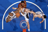 Cleveland Cavaliers v Orlando Magic: Leon Powe, Marcin Gortat and Quentin Richardson Fotografisk tryk af Fernando Medina Cleveland Cavaliers v Orlando Magic: Leon Powe, Marcin Gortat and Quentin Richardson Fotografisk tryk af Fernando Medina