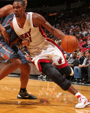 Charlotte Bobcats v Miami Heat: Chris Bosh Photographic Print by Victor Baldizon