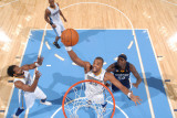 Memphis Grizzlies v Denver Nuggets: Shelden Williams Photographic Print by Garrett Ellwood