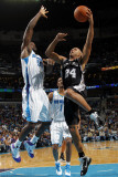 San Antonio Spurs v New Orleans Hornets: Richard Jefferson and Emeka Okafor Photographic Print by Layne Murdoch