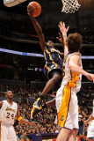 Indiana Pacers v Los Angeles Lakers: Darren Collison and Pau Gasol Photographic Print by Andrew Bernstein