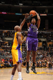 Sacramento Kings v Los Angeles Lakers: Jason Thompson and Lamar Odom Photographic Print by Noah Graham