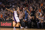 Minnesota Timberwolves v Phoenix Suns: Jared Dudley and Wesley Johnson Photographic Print by Christian Petersen