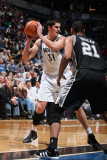 San Antonio Spurs v Minnesota Timberwolves: Darko Milicic and Tim Duncan Photographic Print by David Sherman