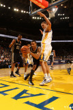 San Antonio Spurs v Golden State Warriors: George Hill Photographie par Jed Jacobsohn