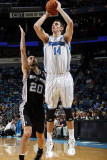 San Antonio Spurs v New Orleans Hornets: Jason Smith and Manu Ginobili Photographic Print by Layne Murdoch