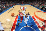 New Jersey Nets v Philadelphia 76ers: Devin Harris and Tony Battie Photographic Print by Jesse D. Garrabrant