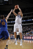 Golden State Warriors v Dallas Mavericks: Dirk Nowitzki and David Lee Photographic Print by Glenn James