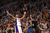 Minnesota Timberwolves v Phoenix Suns: Jared Dudley and Wesley Johnson Photographic Print by Christian Petersen
