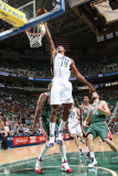 Milwaukee Bucks v Utah Jazz: Raja Bell and Ersan Ilyasova Photographie par Melissa Majchrzak