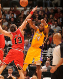 Chicago Bulls v Los Angeles Lakers: Kobe Bryant and Joakim Noah Photographic Print by Andrew Bernstein