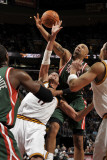 Milwaukee Bucks v Cleveland Cavaliers: Anderson Varejao and Drew Gooden Photographic Print by David Liam Kyle