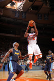 Denver Nuggets v New York Knicks: Raymond Felton and Al Harrington Photographic Print by Nathaniel S. Butler