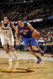 New York Knicks v Cleveland Cavaliers: Danilo Gallinari and Anderson Varejao Photographie par David Liam Kyle