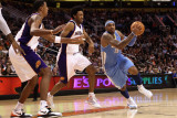 Denver Nuggets v Phoenix Suns: Carmelo Anthony and Josh Childress Lámina fotográfica por Christian Petersen