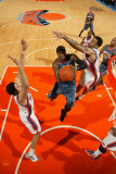 Charlotte Bobcats v New York Knicks: Gerald Wallace and Wilson Chandler Photographie par Nathaniel S. Butler