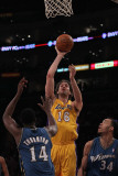 Washington Wizards v Los Angeles Lakers: Pau Gasol, Al Thornton and Javale McGee Photographic Print by Jeff 