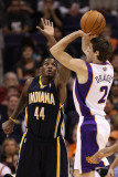 Indiana Pacers v Phoenix Suns: Goran Dragic and Solomon Jones Photographic Print by Christian Petersen