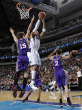 Phoenix Suns v Dallas Mavericks: Shawn Marion, Robin Lopez and Goran Dragic Photographic Print by Danny Bollinger