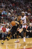 Indiana Pacers v Miami Heat: Danny Granger and LeBron James Photographie par Mike Ehrmann