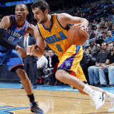 Oklahoma City Thunder v New Orleans Hornets: Marco Belinelli and Russell Westbrook Photographic Print by Layne Murdoch