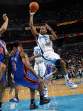 New York Knicks v New Orleans Hornets: Marcus Thornton and Shawne Williams Photographic Print by Layne Murdoch