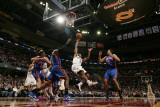 New York Knicks v Cleveland Cavaliers: Ramon Sessions, Amare Stoudemire and Landry Fields Photographie par David Liam Kyle