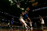 New York Knicks v Cleveland Cavaliers: Danilo Gallinari and Anderson Varejao Photographie par David Liam Kyle