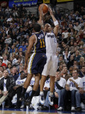 Utah Jazz v Dallas Mavericks: Jason Kidd and Earl Watson Photographic Print by Danny Bollinger