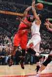 Los Angeles Clippers v Chicago Bulls: Baron Davis and Derrick Rose Photographic Print by Randy Belice