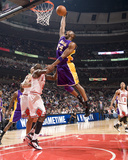 Los Angeles Lakers v Chicago Bulls: Kobe Bryant and Luol Deng Photographic Print by Andrew Bernstein